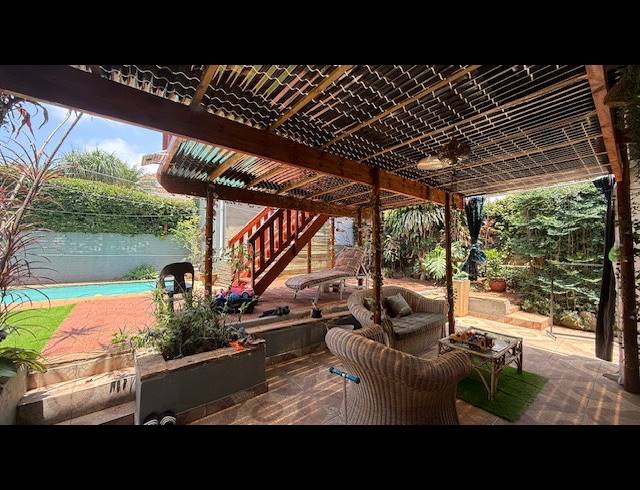 4 BEDROOM HOUSE TO LET IN GLENWOOD